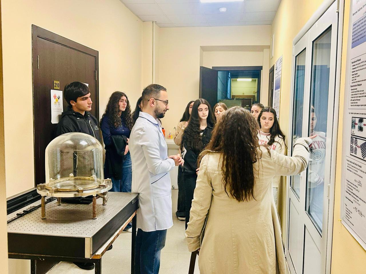 Ա. Ի. Ալիխանյանի անվան ազգային գիտական լաբորատորիան հյուրընկալեց Նոր Կյուրինի միջնակարգ դպրոցի աշակերտներին